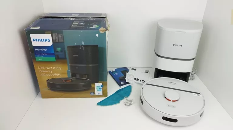 ROBOT SPRZĄTAJĄCY PHILIPS AQUA 3000 XU3110/02