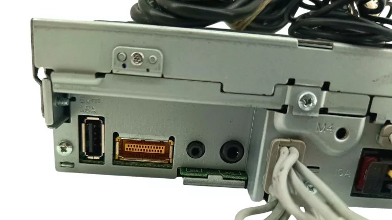 RADIO SAMOCHODOWE PIONEER AVH-A7100BT 1DIN DVD LCD