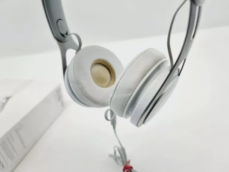SŁUCHAWKI NAUSZNE BEATS BY DR. DRE EP ON-EAR HEADPHONES