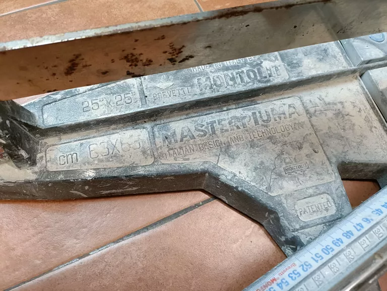 PRZECINARKA DO GLAZURY MASTERPIUMA MONTOLIT 63X65