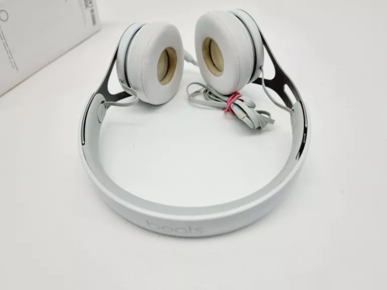 SŁUCHAWKI NAUSZNE BEATS BY DR. DRE EP ON-EAR HEADPHONES