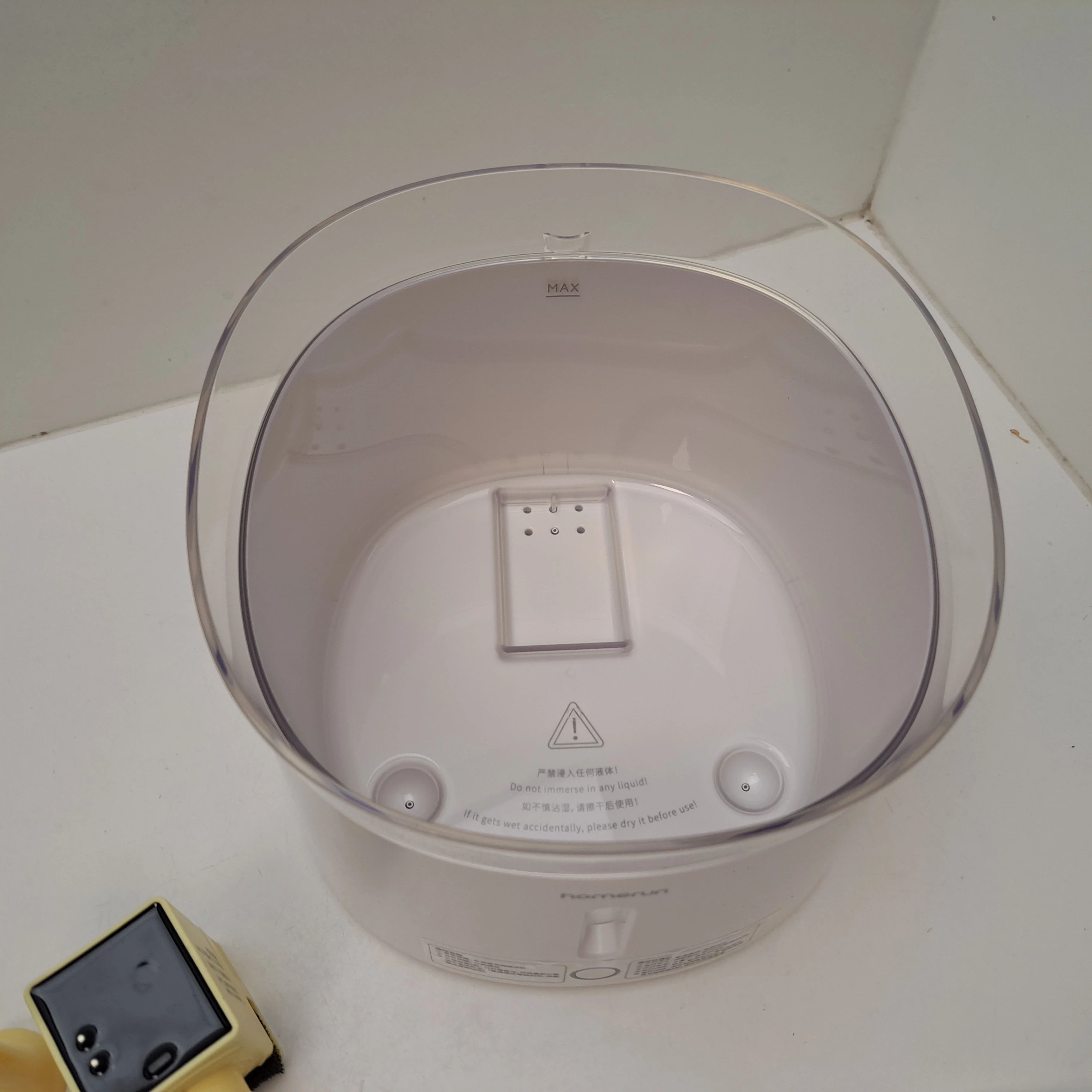 pet-water-fountain-with-uvc-sterilization-wireless-pump-okazja-pojemnosc-2000