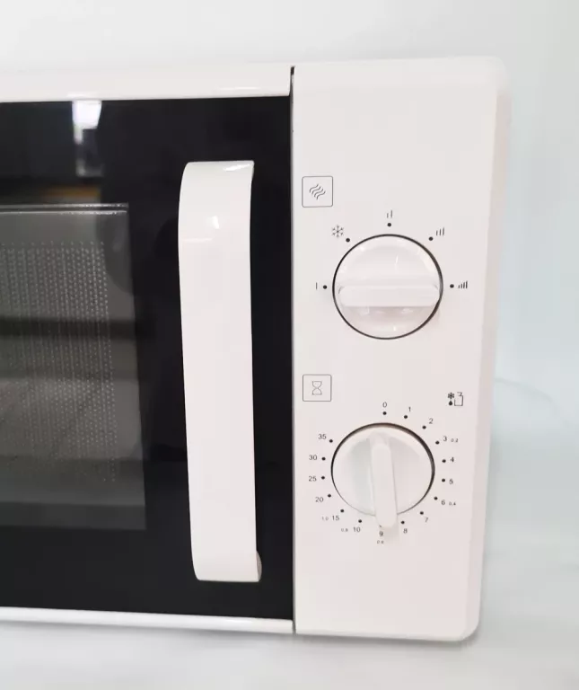 MIKROFALÓWKA AMICA AMMF20M1W 700W