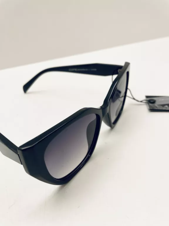 CODE EXCLUSIVE 421-1 OKULARY PRZECIWSŁONECZNE UV400