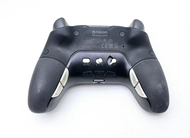 PAD DO PS4 NACON REVOLUTION UNLIMITED PRO CONTROLLER + POKROWIEC + KABLE