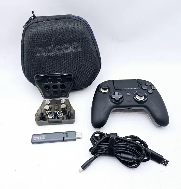 PAD DO PS4 NACON REVOLUTION UNLIMITED PRO CONTROLLER + POKROWIEC + KABLE