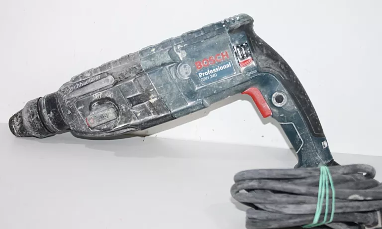 MŁOTOWIERTARKA BOSCH PROFESSIONAL GBH 240