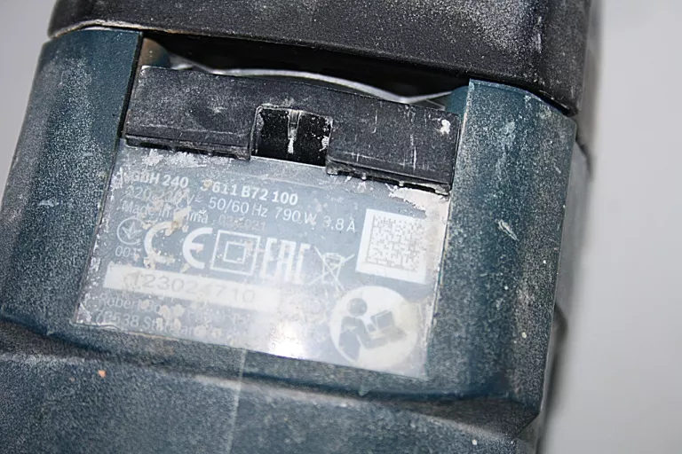 MŁOTOWIERTARKA BOSCH PROFESSIONAL GBH 240