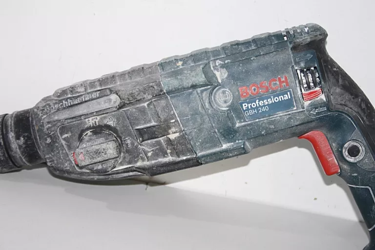 MŁOTOWIERTARKA BOSCH PROFESSIONAL GBH 240