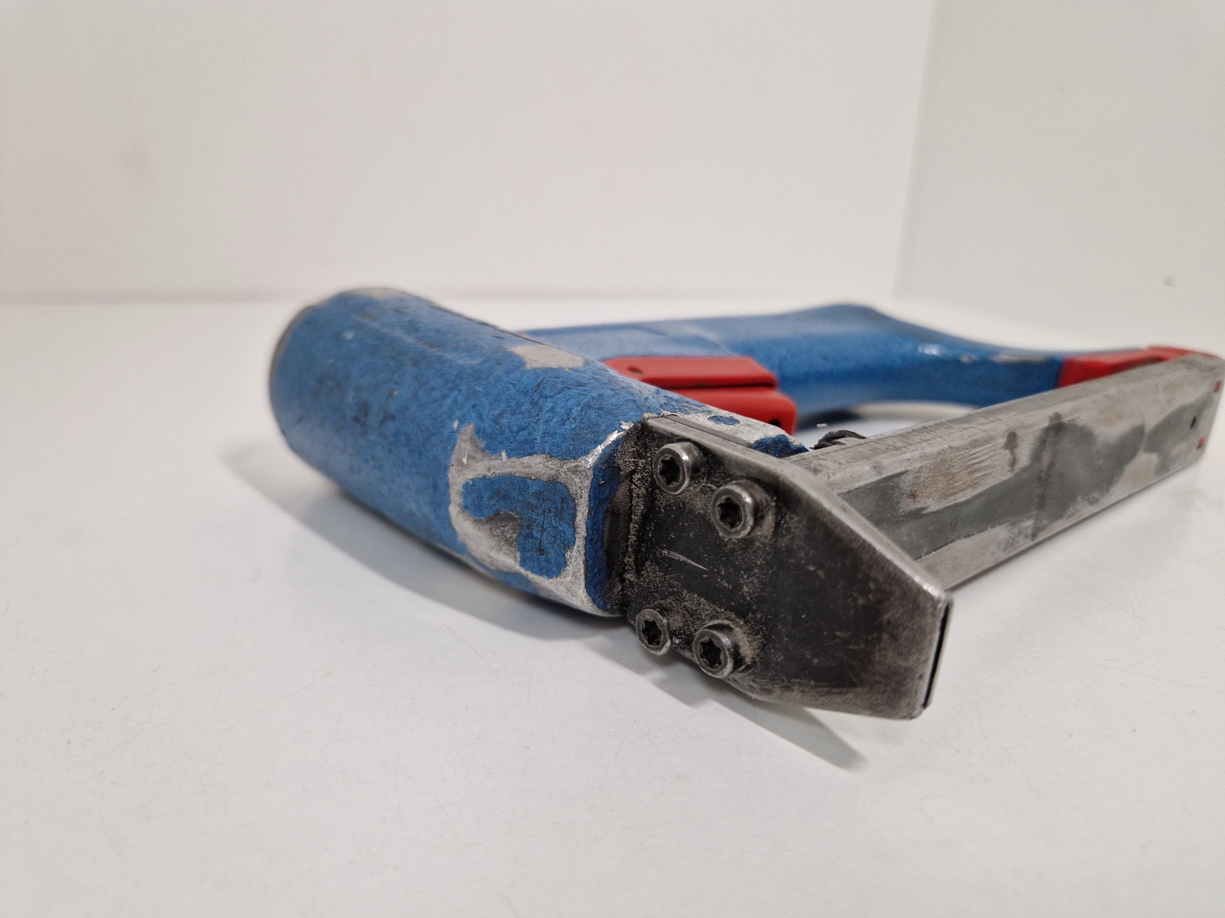 pistolet-tapicerski-bea-38016-420-opis-maksymalna-dlugosc-zszywek-16