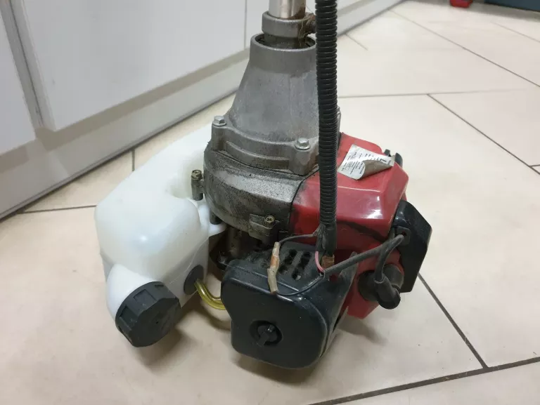 KOSA PODKASZARKA SPALINOWA LIDER BC330-2