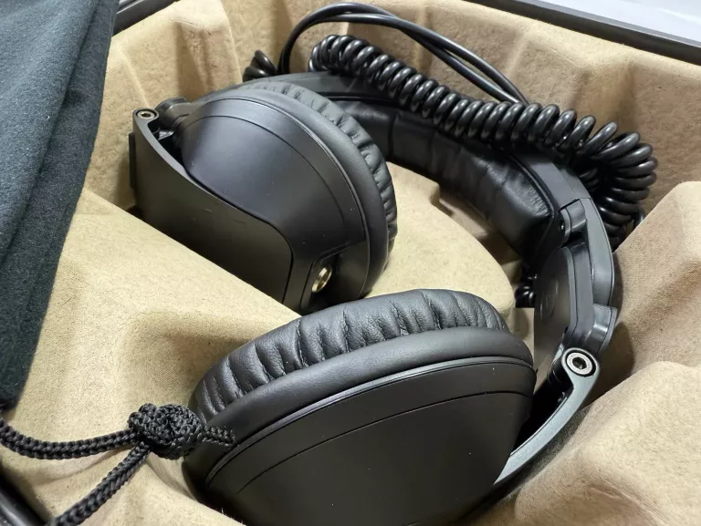 SŁUCHAWKI NAUSZNE RELOOP RHP 20 KNIGHT