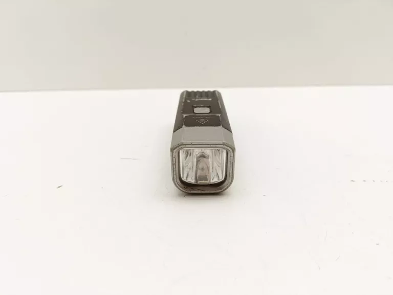 LATARKA FENIX BC25R 600 LUMENS LAMPKA ROWEROWA