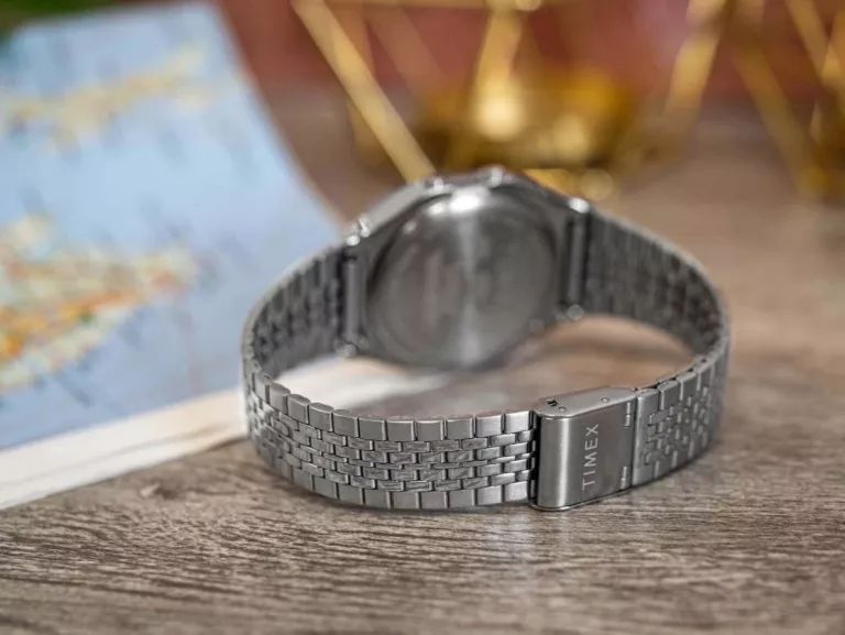 meski-zegarek-timex-tw2v30000-t80-space-invaders-cyfrowy-mechanizm-18738-1