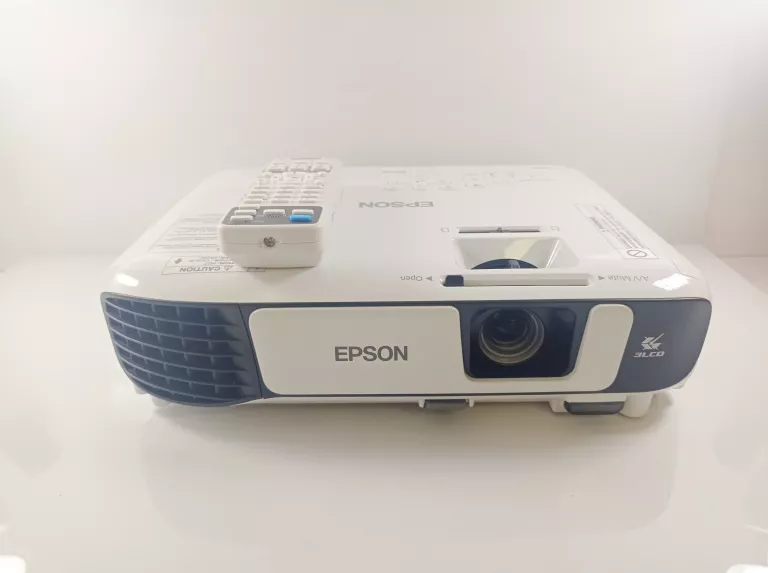 PROJEKTOR LCD EPSON EB-S41 BIAŁY
