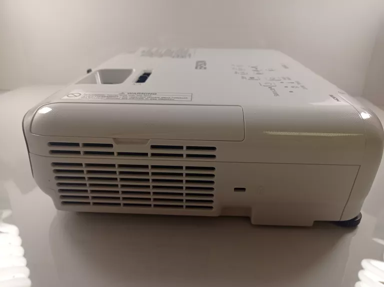 PROJEKTOR LCD EPSON EB-S41 BIAŁY