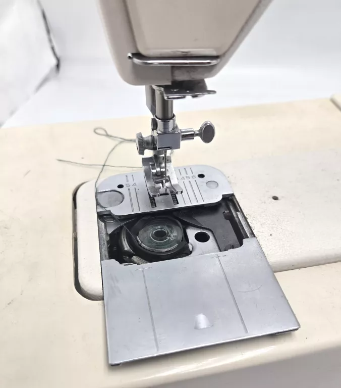 maszyna-do-szycia-lucznik-877-ean-gtin-5907595764995