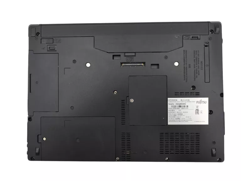 LAPTOP FUJITSU LIFEBOOK E736 13,3" INTEL CORE I5-6300U 8GB RAM 240GB SDD
