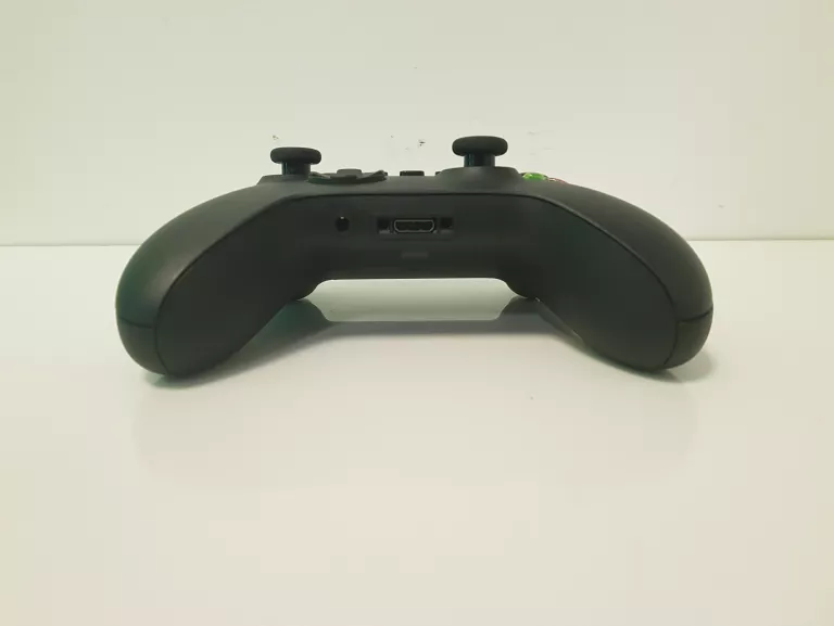 MICROSOFT XBOX KONTROLER 1914 (1V8-00002) POLECAM!