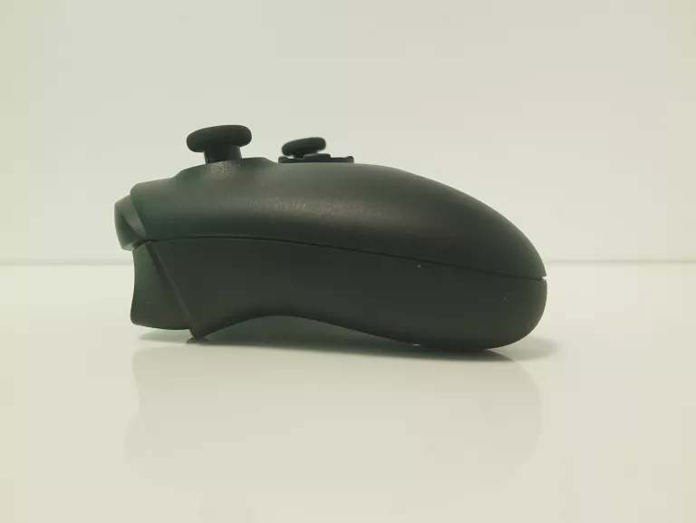 MICROSOFT XBOX KONTROLER 1914 (1V8-00002) POLECAM!