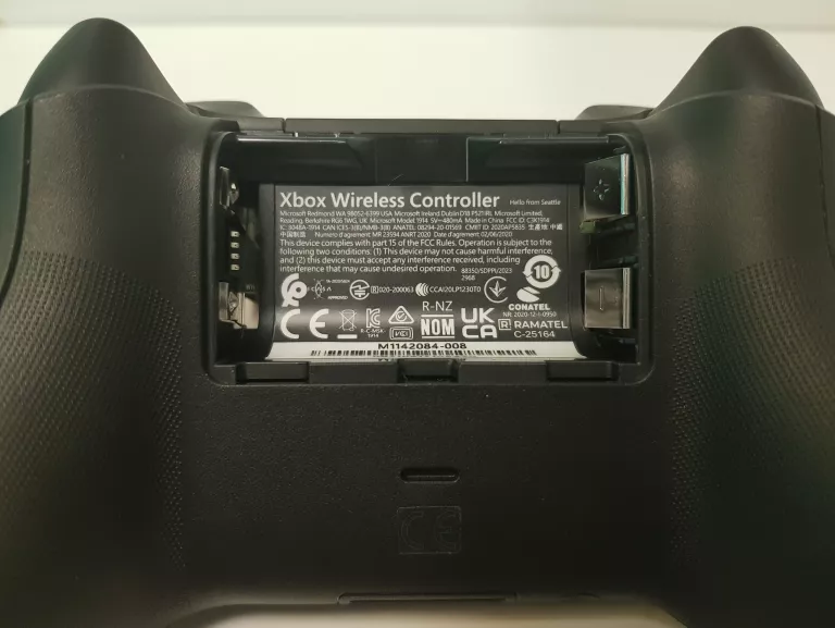 MICROSOFT XBOX KONTROLER 1914 (1V8-00002) POLECAM!