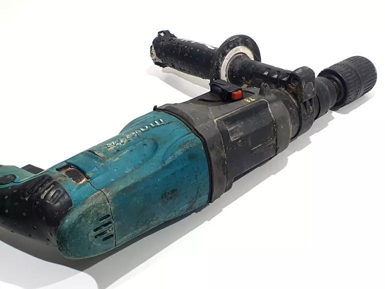 MŁOTOWIERTARKA MAKITA HR2460