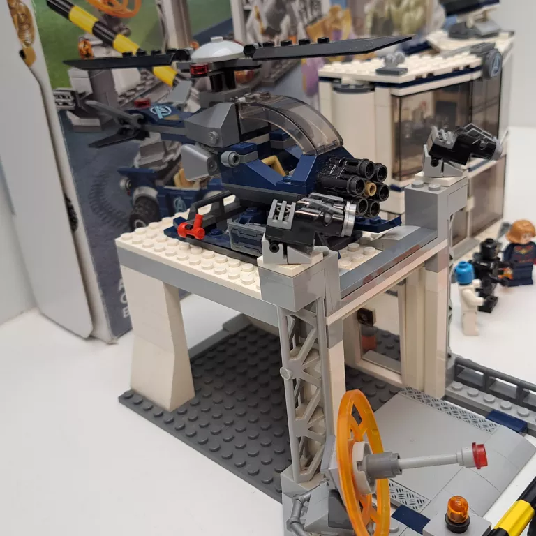 LEGO SUPER HEROES 76131 BITWA AVENGERSÓW