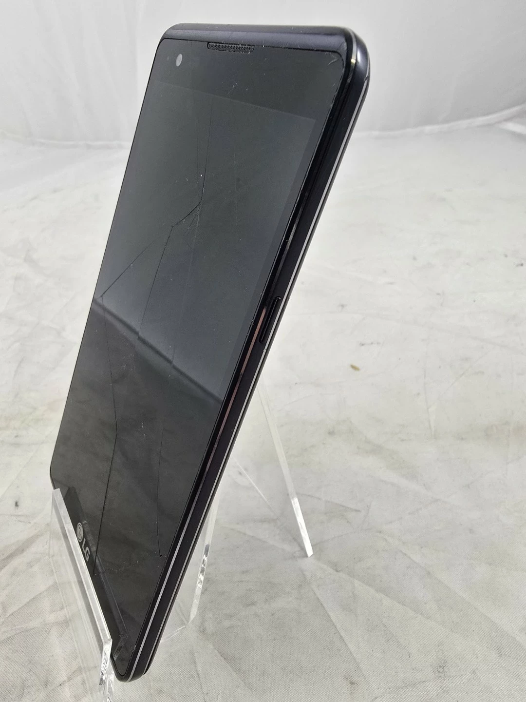 telefon-lg-x-power-zbity-stan-11323-2