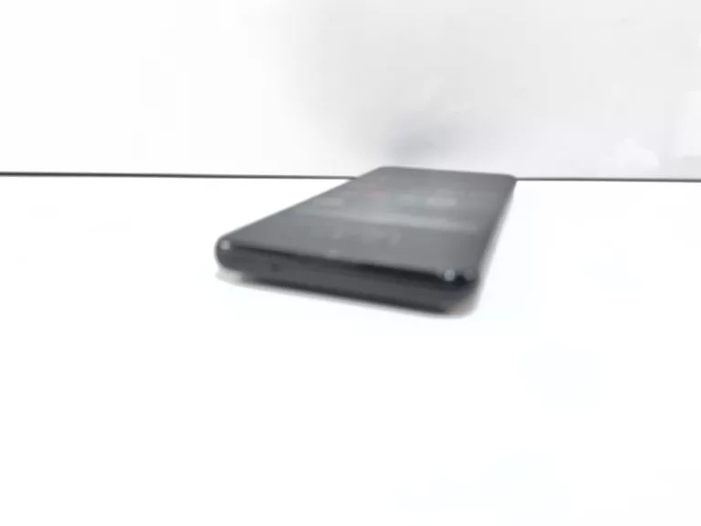SMARTFON HUAWEI NOVA Y70 4 GB / 128 GB 4G (LTE) CZARNY