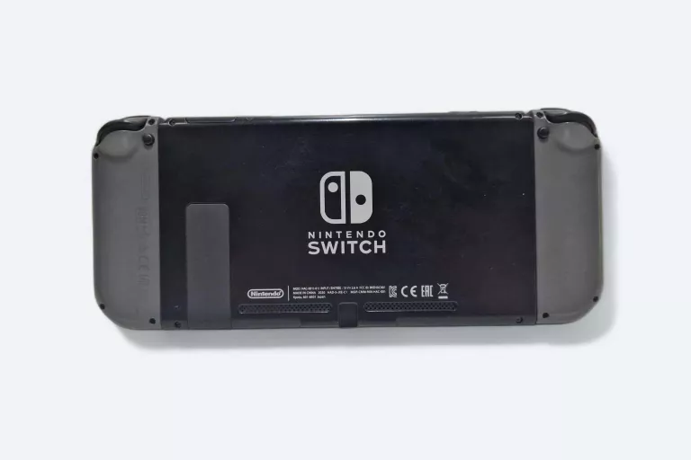 KONSOLA NINTENDO SWITCH HAC-001 + GRY + AKCESORIA
