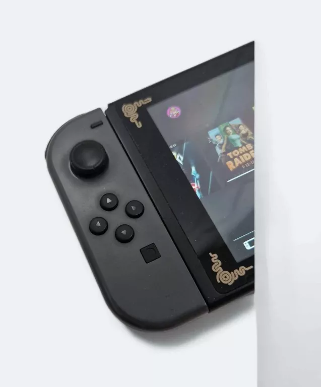 KONSOLA NINTENDO SWITCH HAC-001 + GRY + AKCESORIA