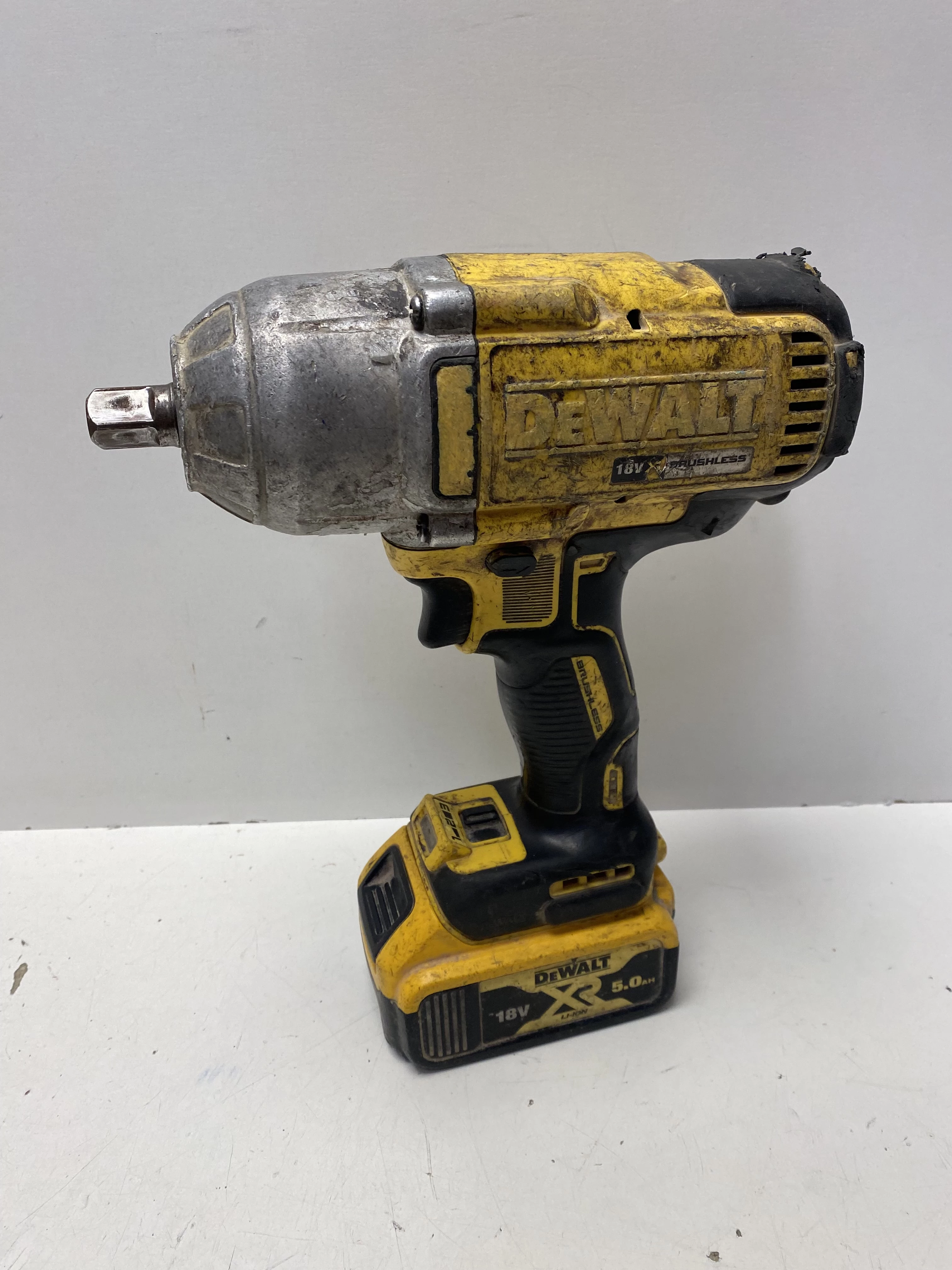 klucz-udarowy-dewalt-dcf899-rozmiar-trzpienia-248160-863071