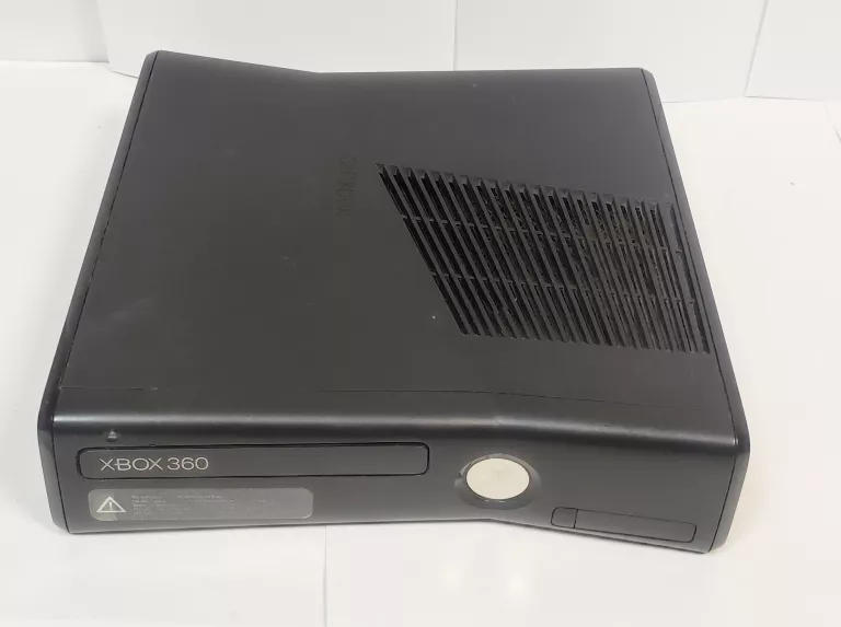 KONSOLA XBOX 360 MODEL 1439 KOMPLET