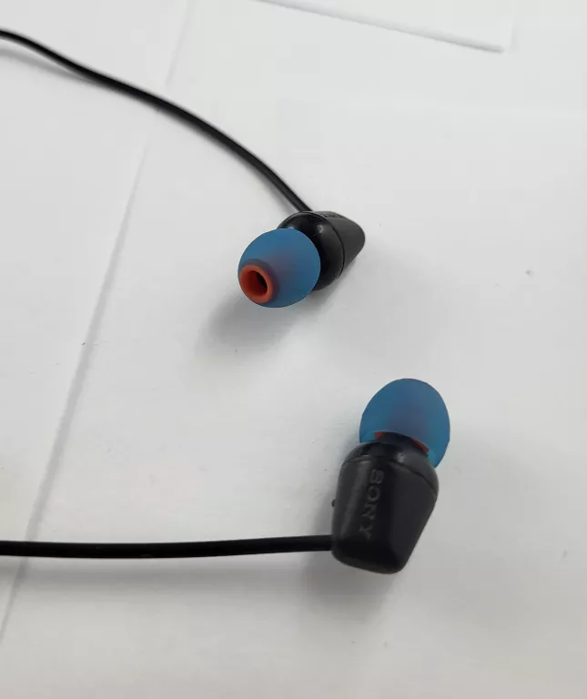 BEZPRZEWODOWE SŁUCHAWKI BLUETOOTH SONY WI-C200 BT