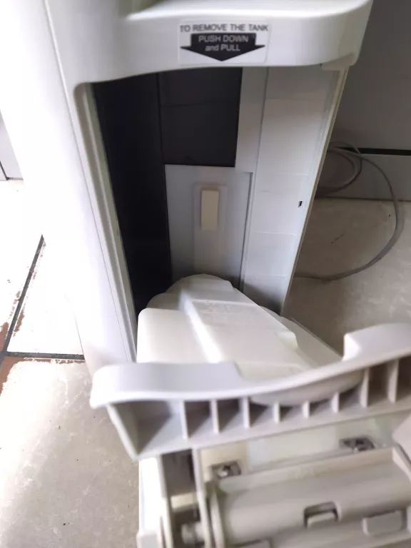 OCZYSZCZACZ POWIETRZA SHARP UA-HD40E-L