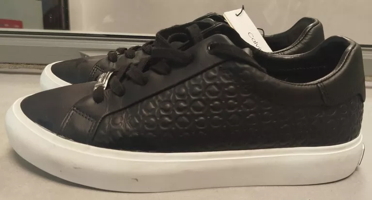 CALVIN CLAIN CZARNE ADIDASY Z BIAŁA PODESZWA JJH-BOF