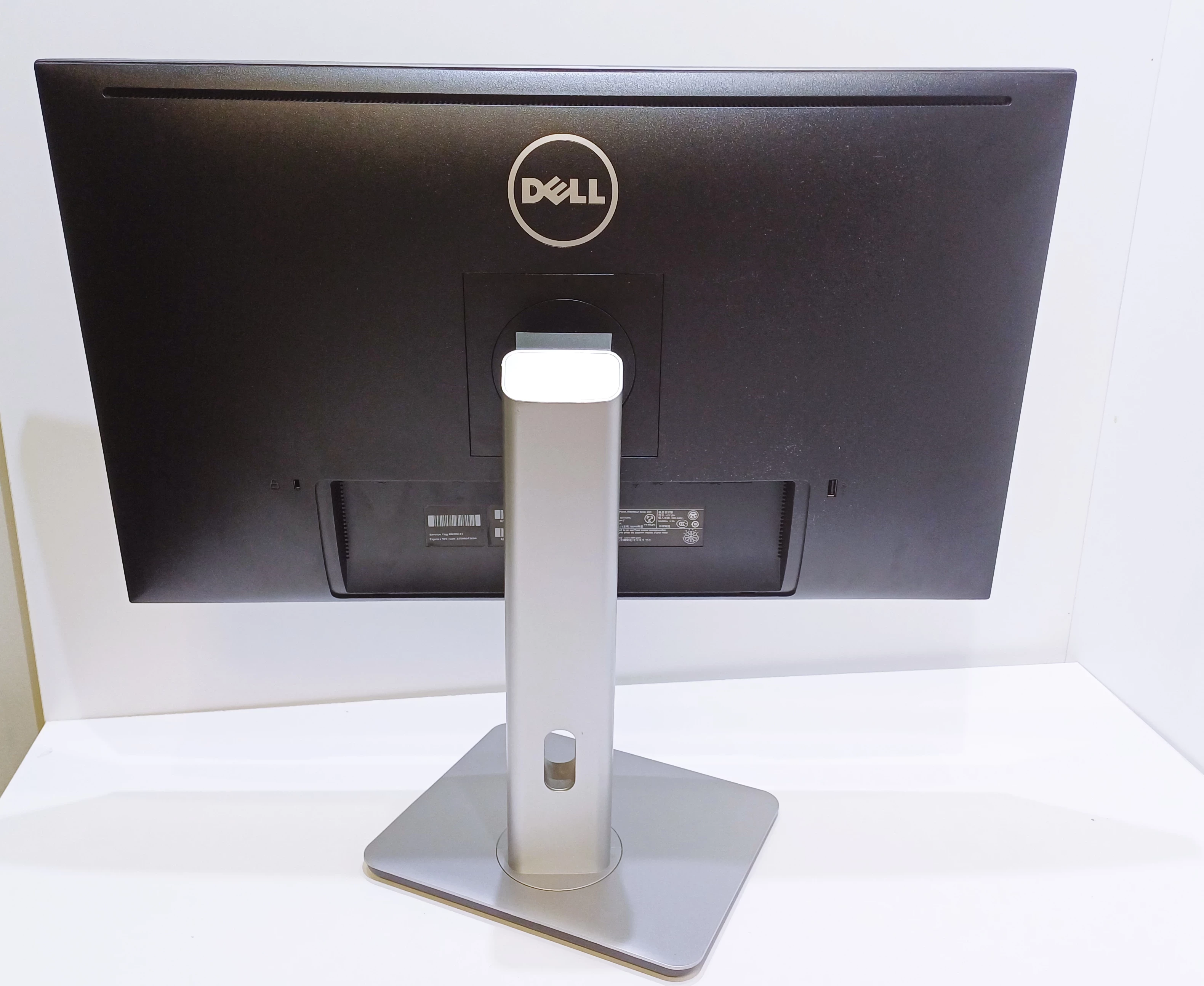 monitor-dell-u2715h-27-stan-11323-2