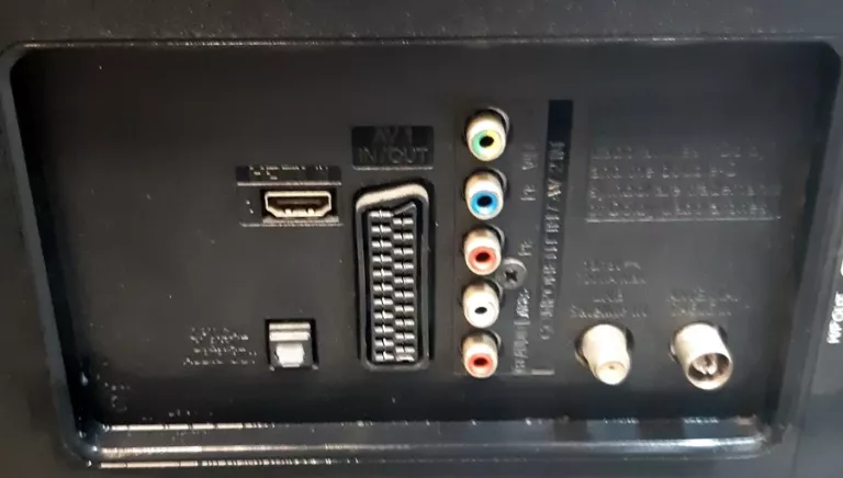 TELEWIZOR LG 32LB5610 + PILOT