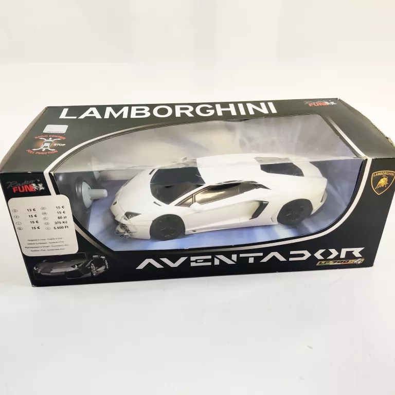 ZDALNIE STEROWANY SAMOCHODZIK LAMBORGHINI AVENTADOR