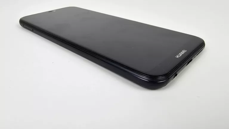 SMARTFON HUAWEI P20 LITE 4 GB / 64 GB 4G (LTE)
