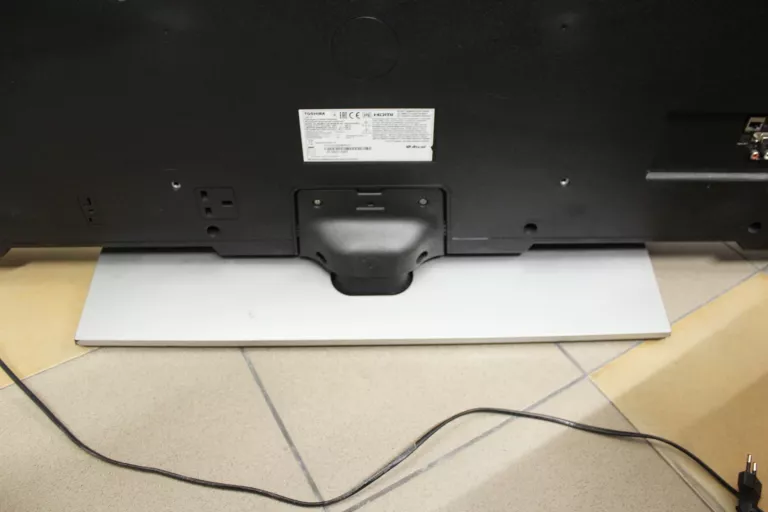 TELEWIZOR TOSHIBA 65UA3A63DG PILOT