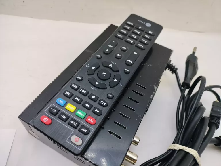 TUNER TELMOR TTBOX DVBT-2 +PILOT+KABEL HDMI OPIS