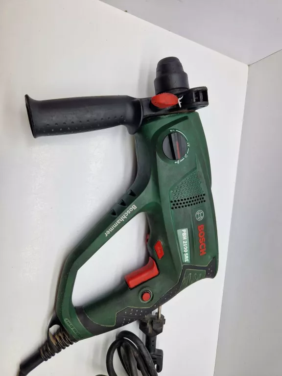 MŁOTOWIERTARKA BOSCH PBH 2100 SRE +WALIZKA