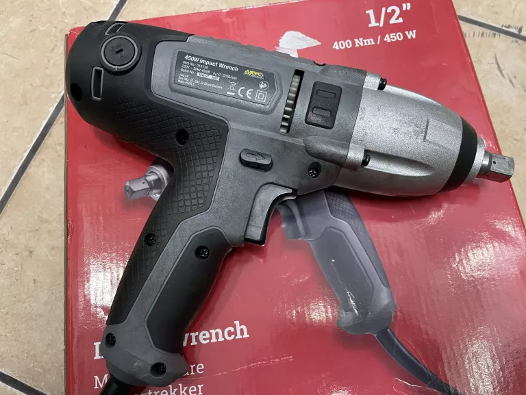 KLUCZ ELEKTRYCZNY UDAROWY MEEC TOOLS 400NM 1/2