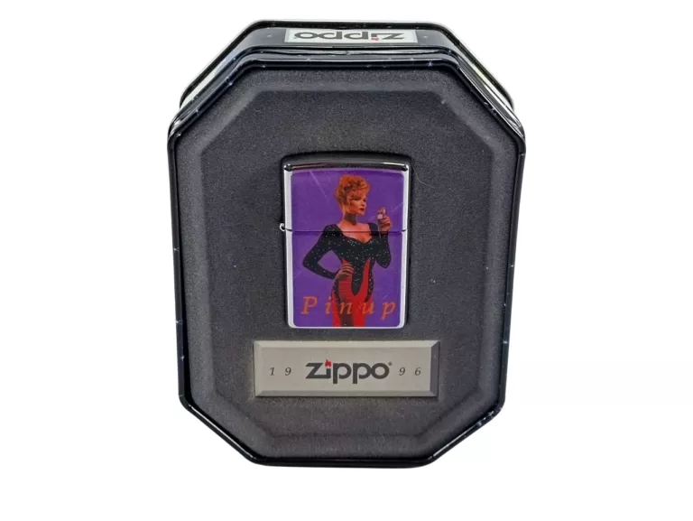 ZAPALNICZKA ZIPO PINUP