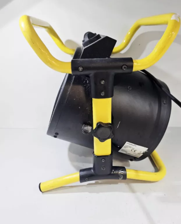 NAGRZEWNICA STANLEY ST-52-241-E 2KW