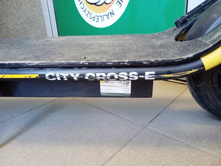 HULAJNOGA ELEKTRYCZNA DUCATI CITY CROSS-E X STREET