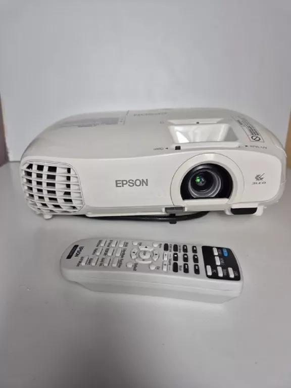 ZADBANY PROJEKTOR EPSON EH-TW5100