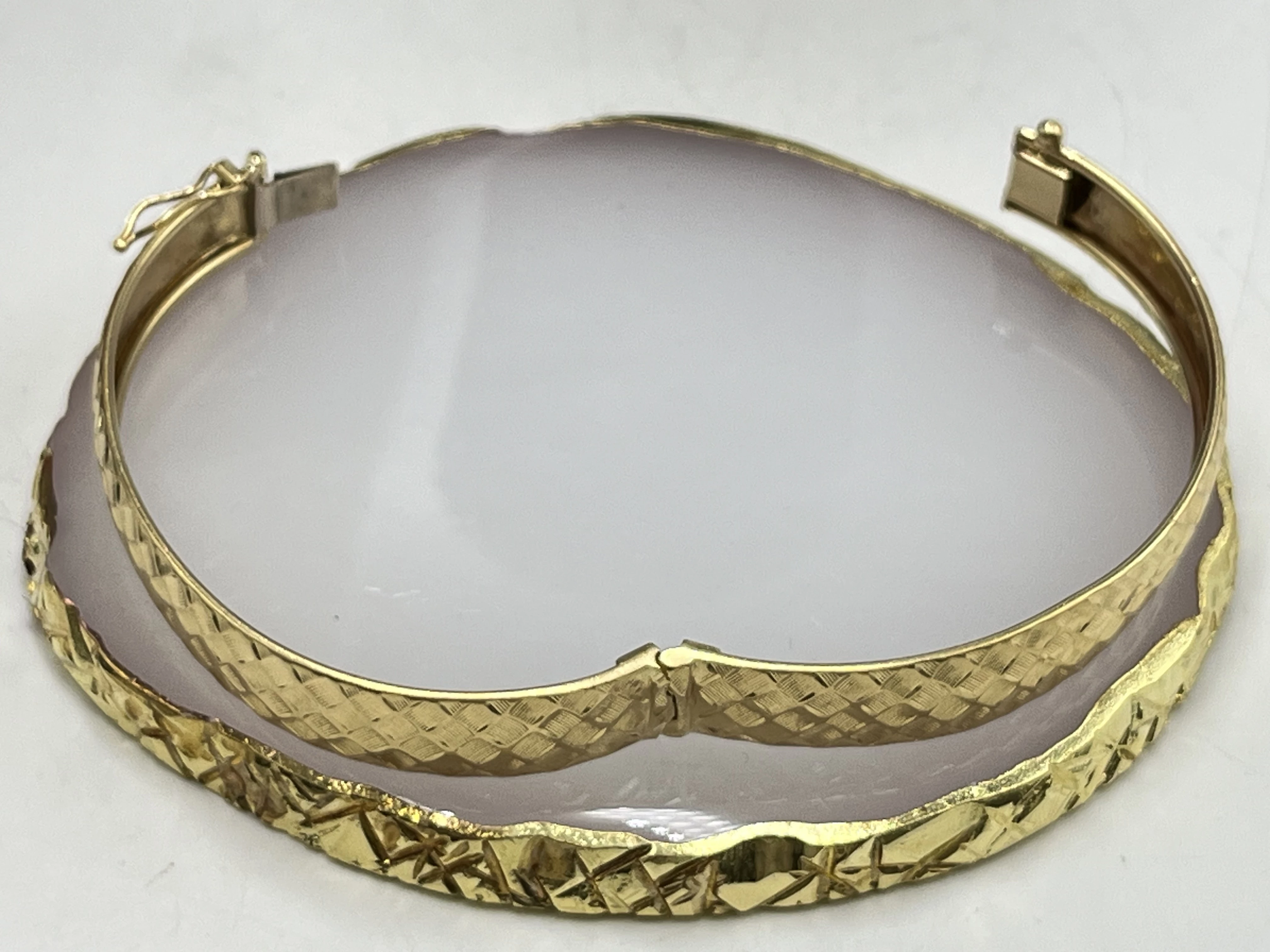 sliczna-zlota-bransoletka-sztywna-kolo-fasetowana-wg1486-p750-rodzaj-2205-2