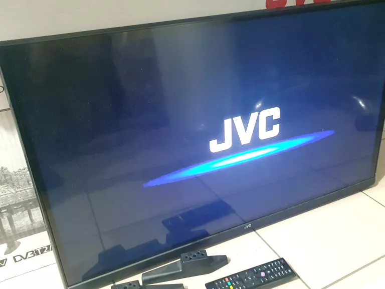 TELEWIZOR JVC LT32VH4300 32" *OPIS